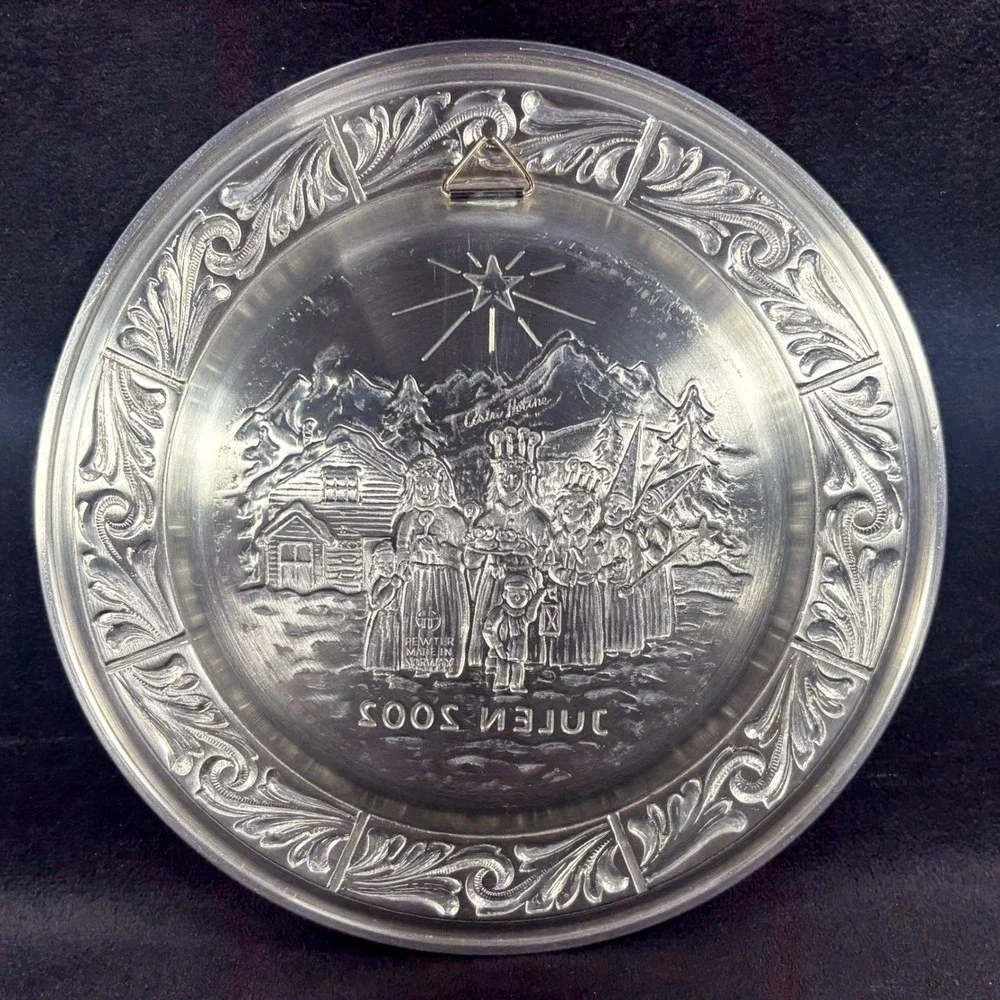 A. Holthe Norway Pewter Julen 2002 Christmas Plate 